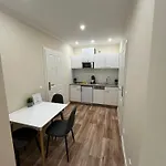 Quarto em Acomodações Particulares Live-in 5 *