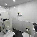 Live-in 5 Quarto em Acomodações Particulares